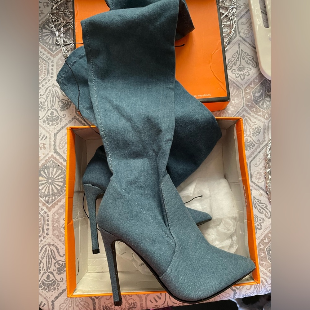 Denim thigh-high Boats in the box